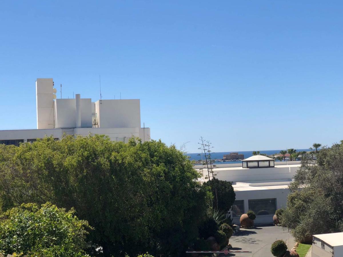 Mare Monte Seaview Boutique Apartment Paphos ภายนอก รูปภาพ