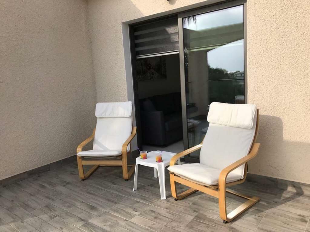 Mare Monte Seaview Boutique Apartment Paphos ภายนอก รูปภาพ
